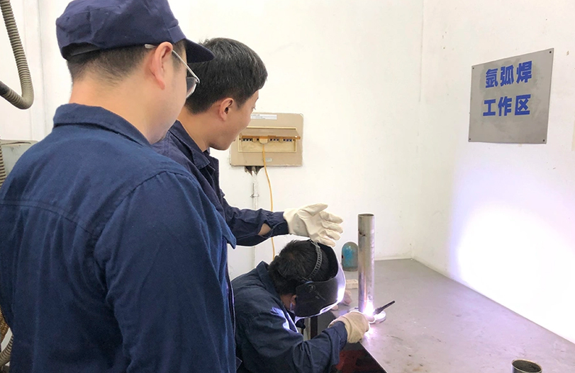 【師帶徒活動(dòng)】&ldquo;師帶徒促成長 凝聚企業(yè)正能量&rdquo;系列報(bào)道之哈藥六廠&ldquo;師帶徒&rdquo;活動(dòng)