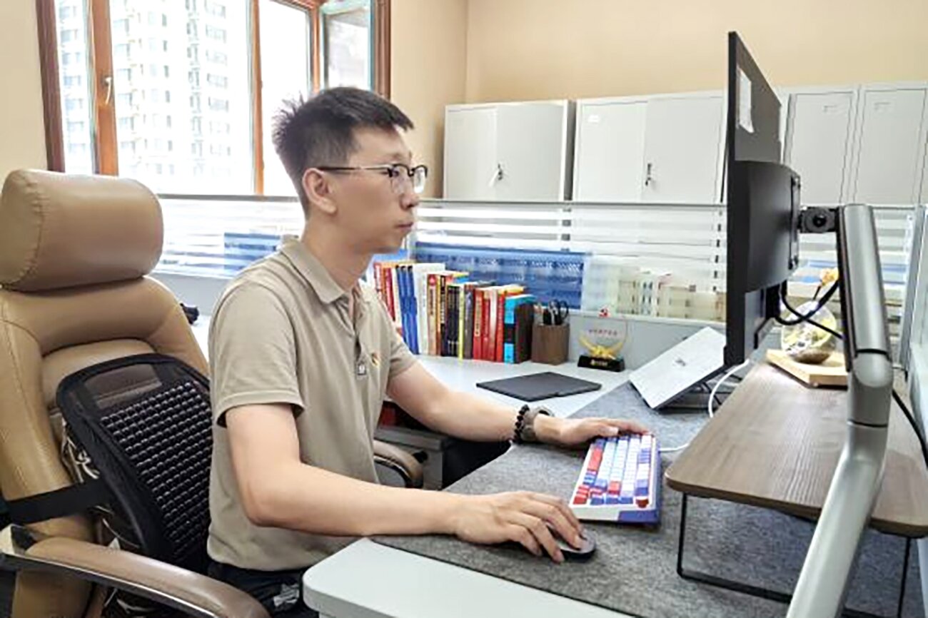 哈藥集團(tuán)國資戰(zhàn)隊&ldquo;英雄譜&rdquo;事跡專欄&mdash;&mdash;股份公司戰(zhàn)略運營部戰(zhàn)略管控經(jīng)理陸放達(dá)