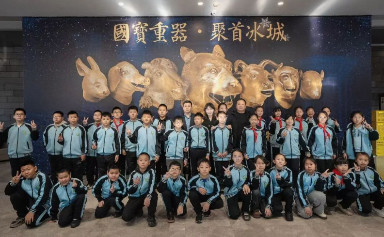 哈藥公益聯(lián)合保利文化傳播共啟三精藍瓶&ldquo;幸福1+1&rdquo;兒童守護計劃